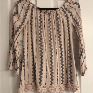 Alter’d State off the shoulders shirt dress